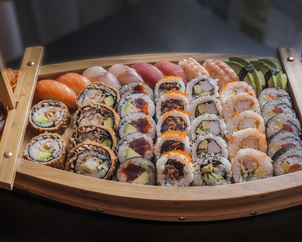Preparo de sushi em bancada